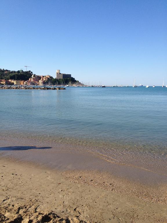 La Terrazza Al Tramonto Citra Apartment Lerici Luaran gambar